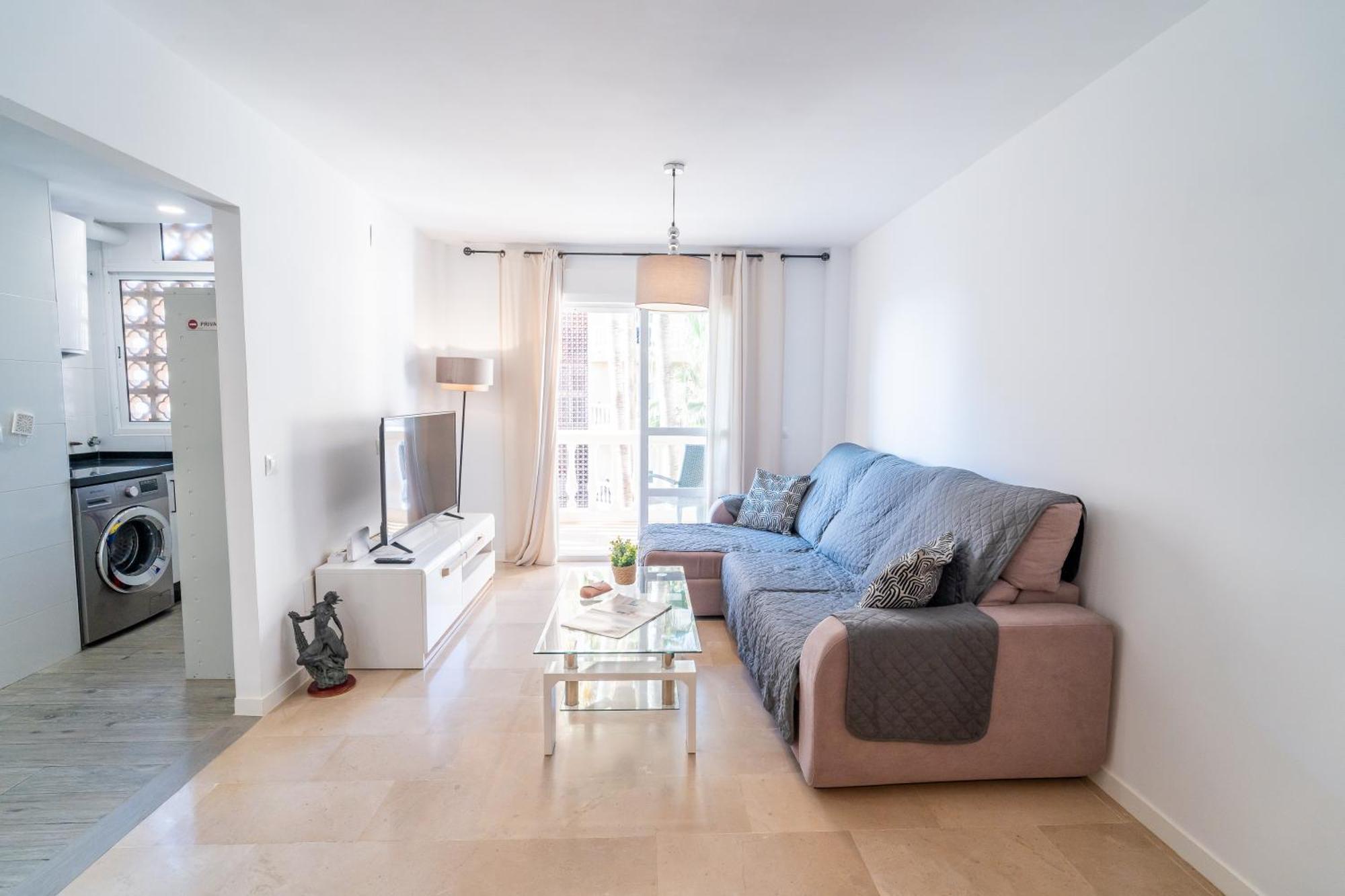 Casa Playa Guadalmar, Beautiful In Front Of The Sea, Wifi, Ac, Smart Tv, Private Parking Apartamento Málaga