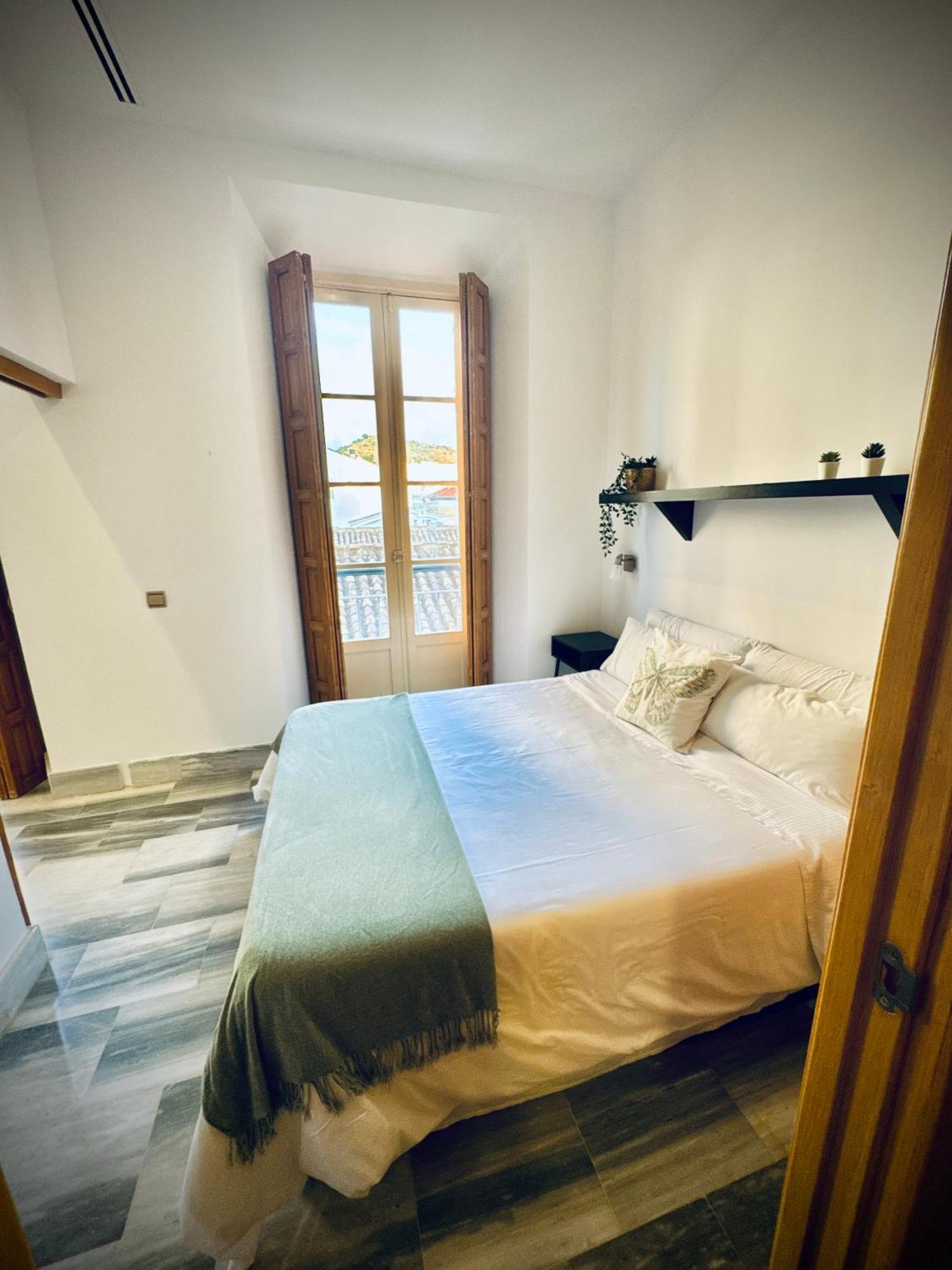 Apartamento Amplio Y Luminoso Plz De La Merced Málaga