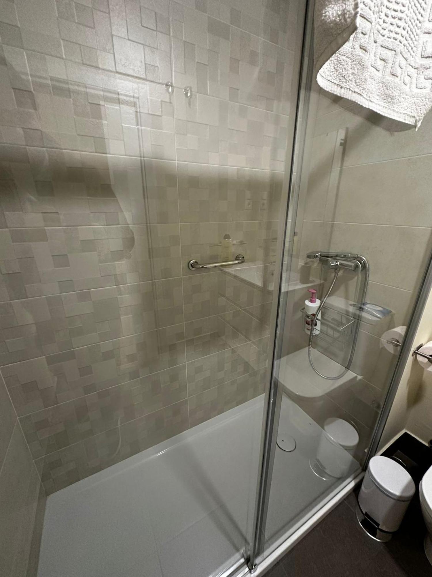 Apartamento Nuevo, Disfruta Del Silencio, Familias Con Ninos, Aire Acondicionado, 2 Banos , Playa Benajarafe