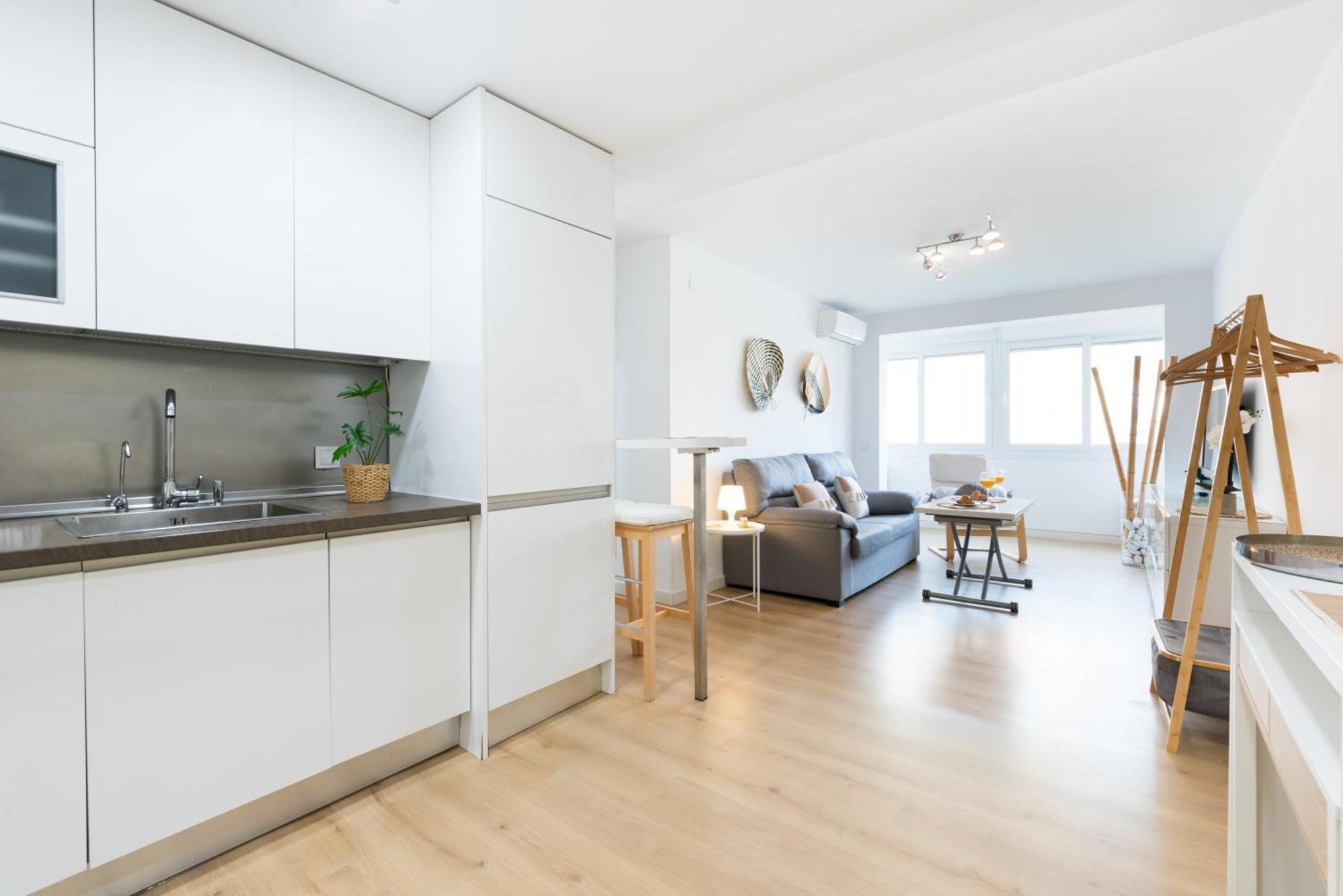 Apartamento Wintowinrentals Modern, Fully Equipped And Well Connected In *