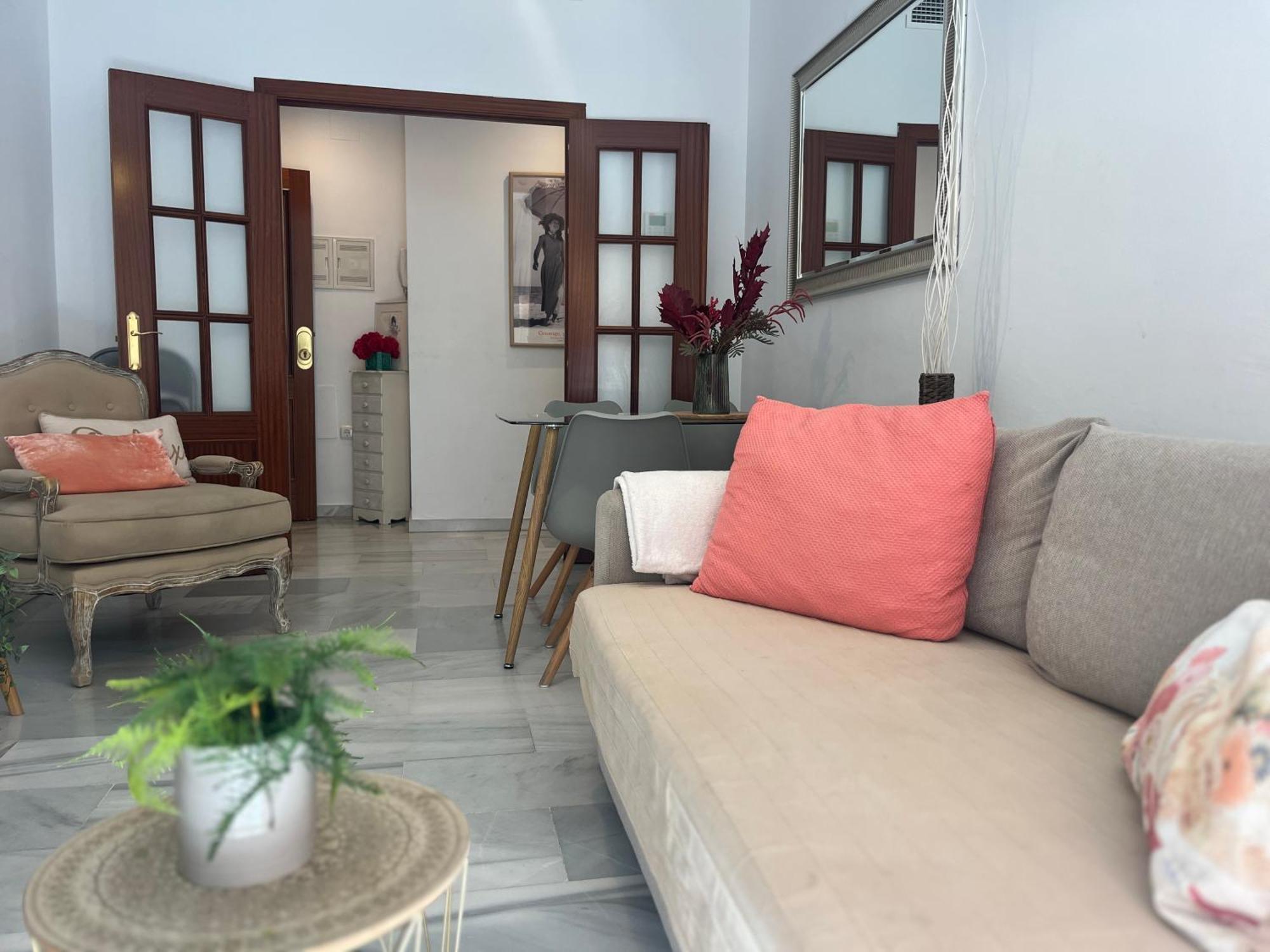 Homely Atarazanas Apartamento *