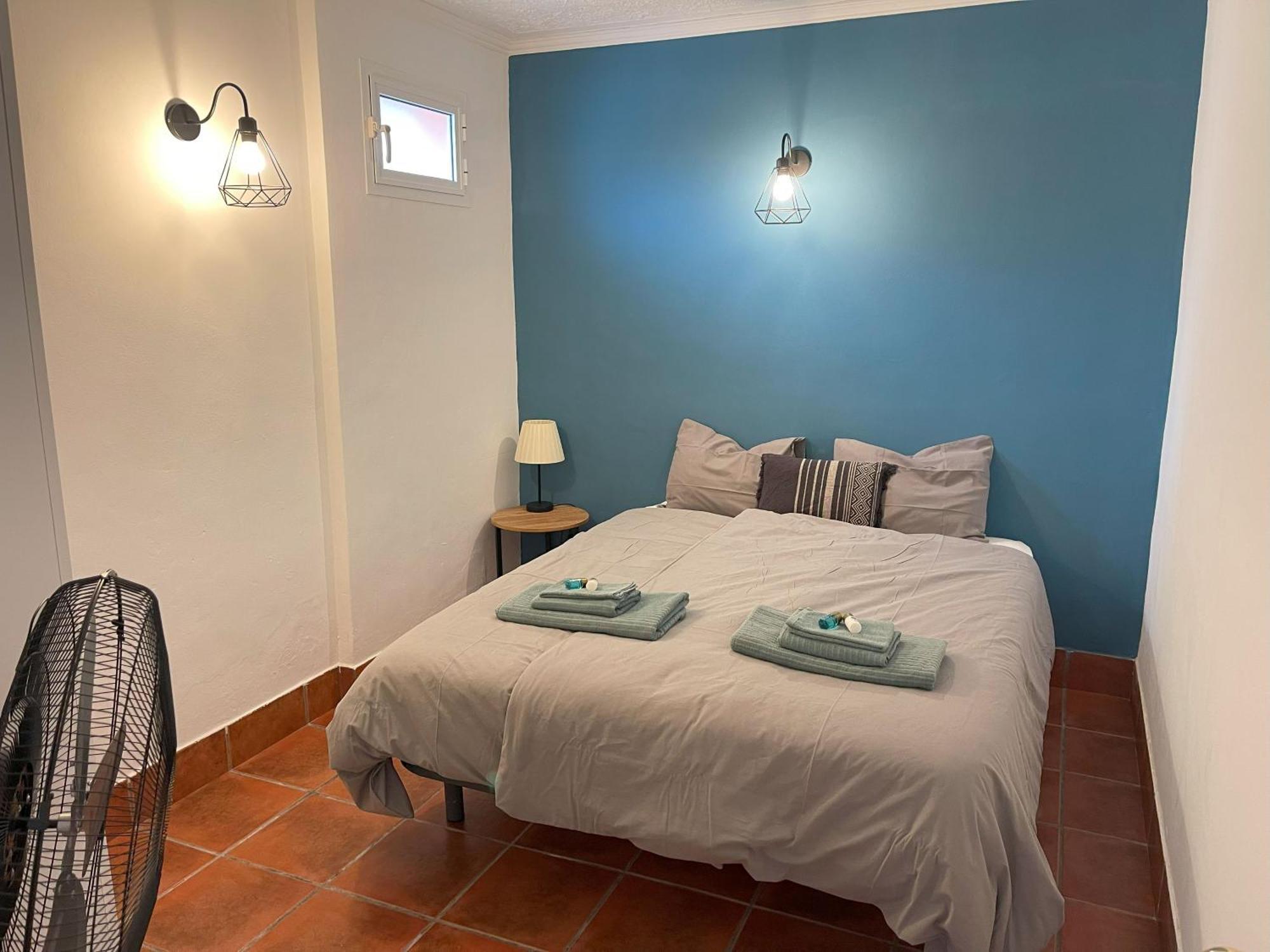 La Casa De Familia Bed and breakfast *
