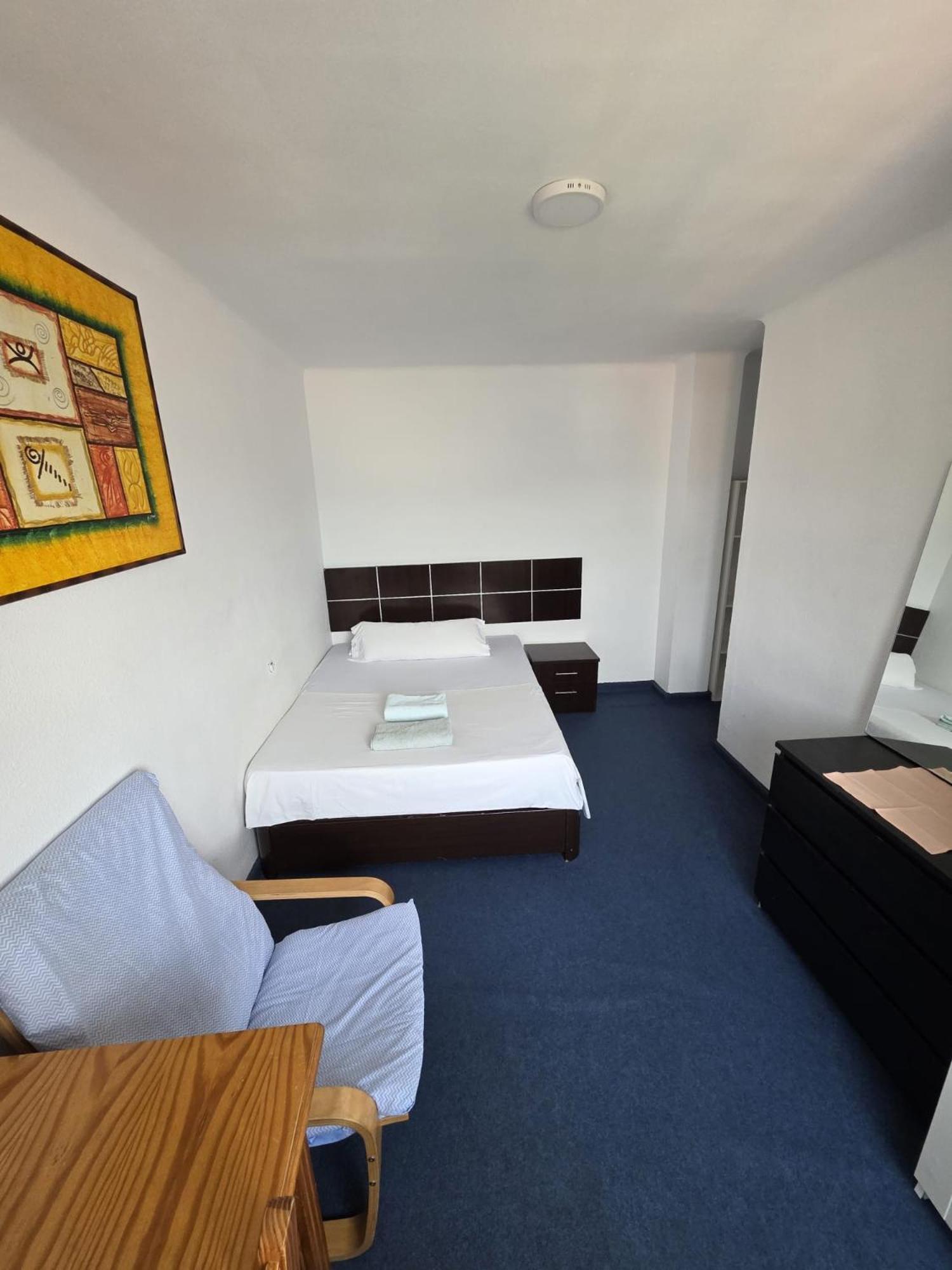 Privada Comoda Centro Vialia Estacion De Tren Maria Zambrano Y Tambien Cerca A La Playa Homestay Malaga