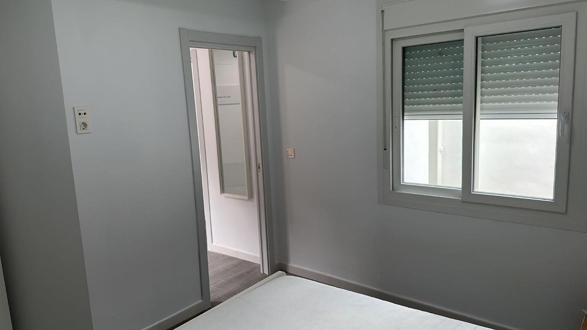 Piso Con Terraza Cerca Del Castillo Gibralfaro Apartment *