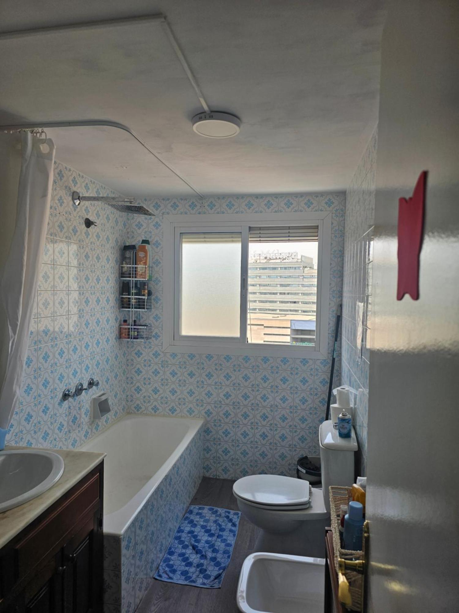 Homestay Privada Comoda Centro Vialia Estacion De Tren Maria Zambrano Y Tambien Cerca A La Playa