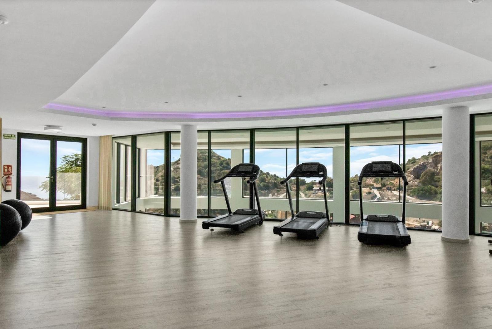 Apartamento Extra Large Luxury With Spa, 3 Min To Marbella Center