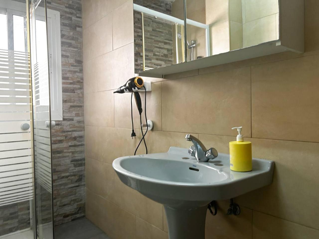 Habitación en casa particular Habitación Doble En La Victoria Málaga