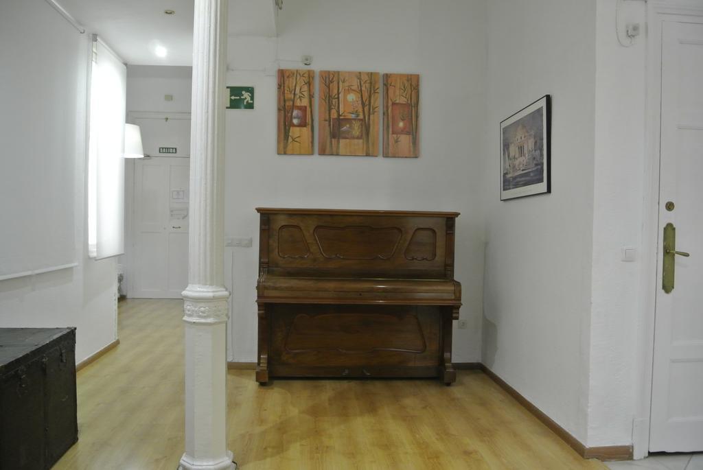 Santa Paula Pensión *