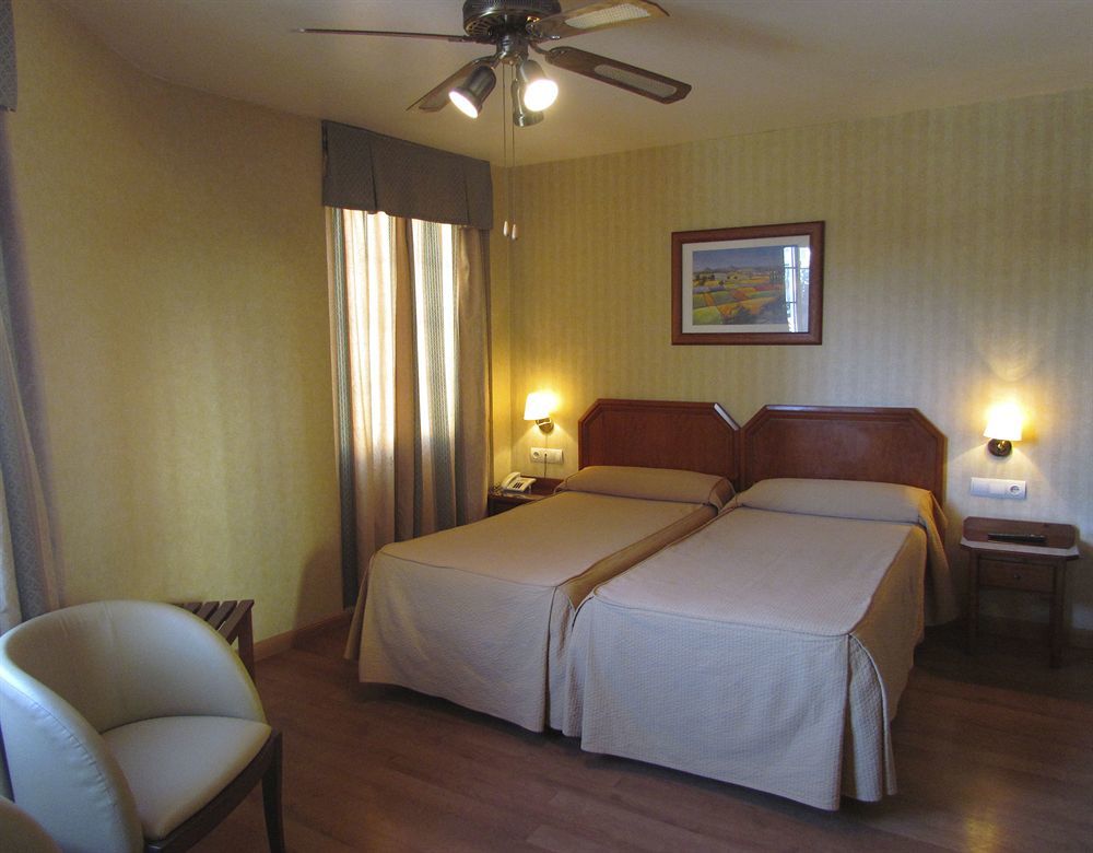 Don Paco Hotel 3*