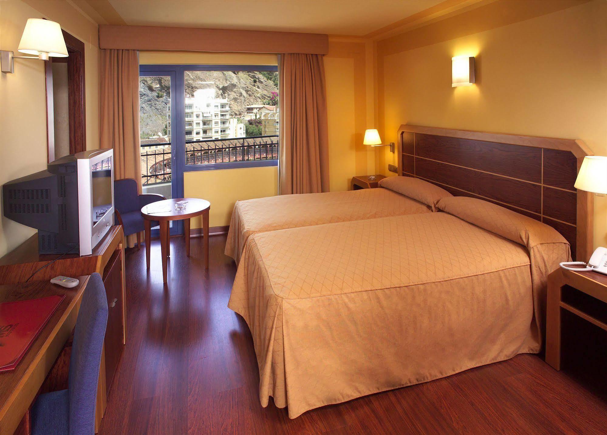Hotel Ms Maestranza 4*