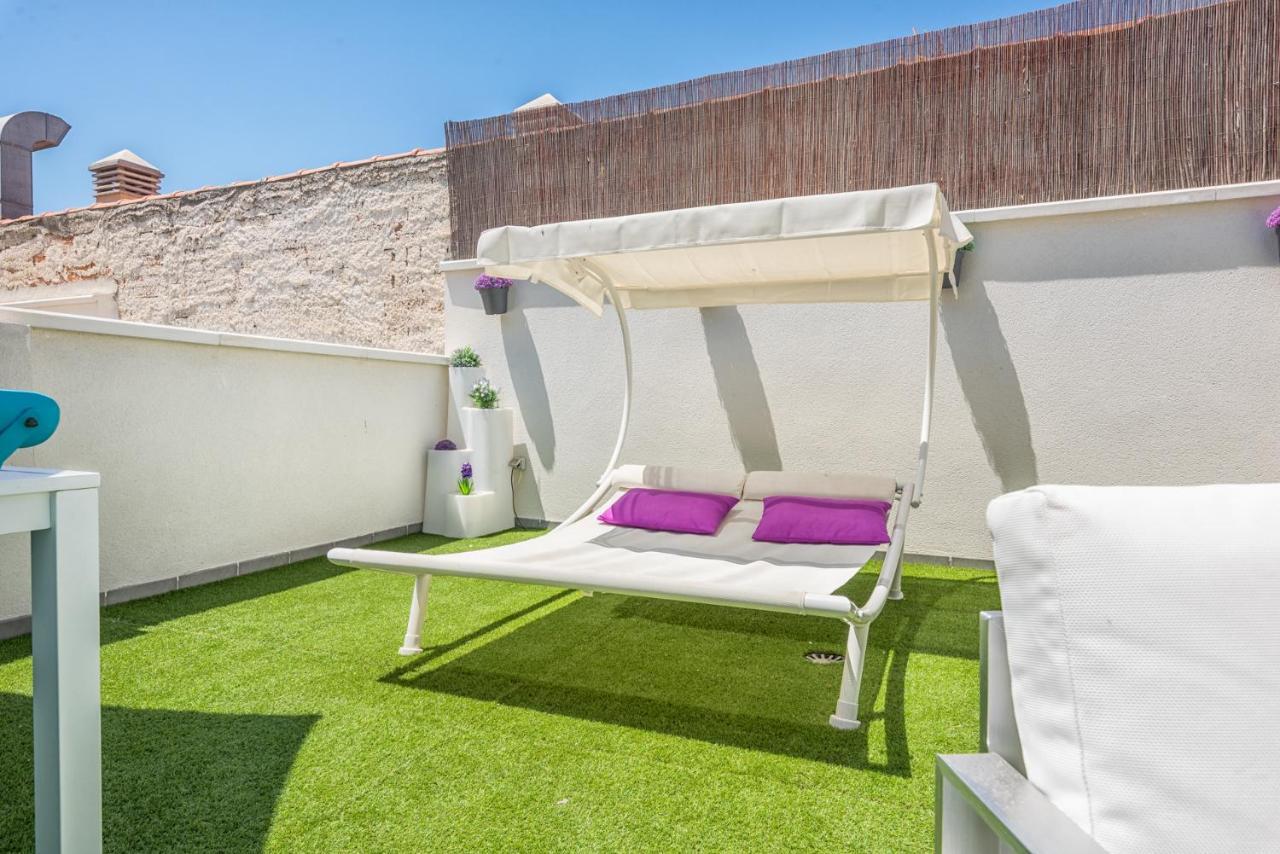 Atico terraza privada piscina centro ac nuevo 1hab Apartamento *