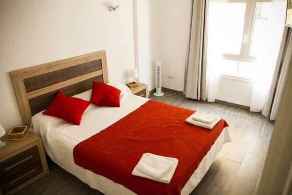 Cathedral Hostal *