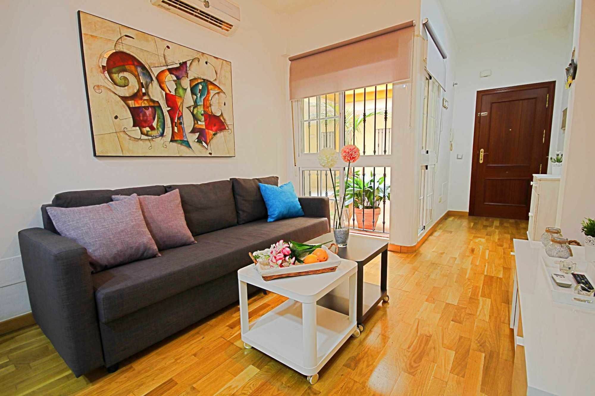 Jinetes Grupalmalaga Apartamento Málaga