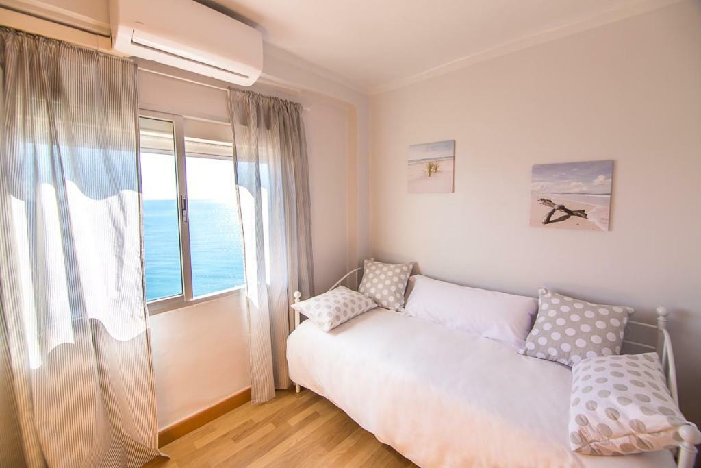 Apartamento Piso Primera Línea De Playa *