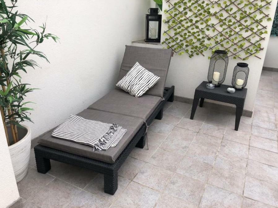 Apartment & Center