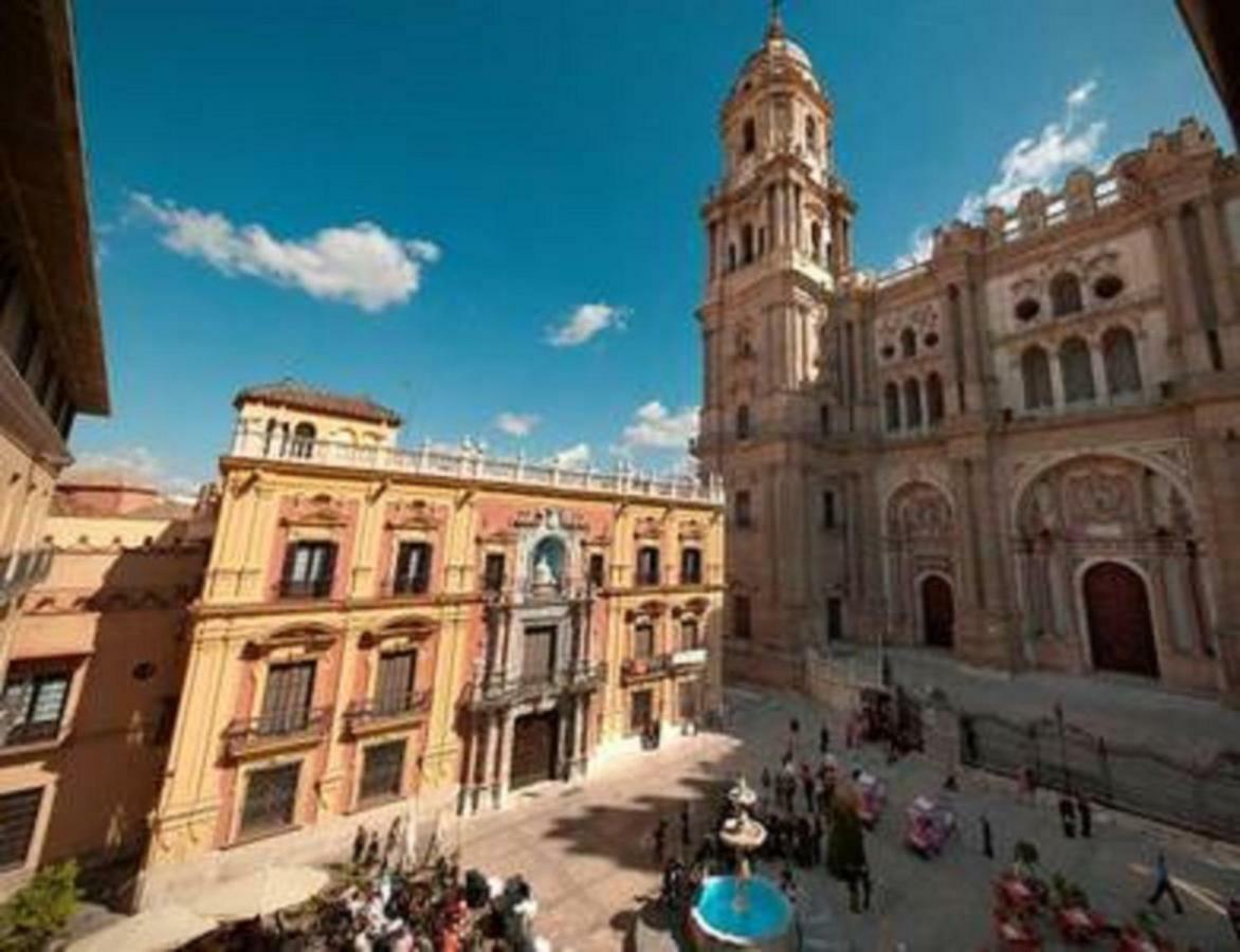 Family Patio&swimming Pool In Center Malaga
