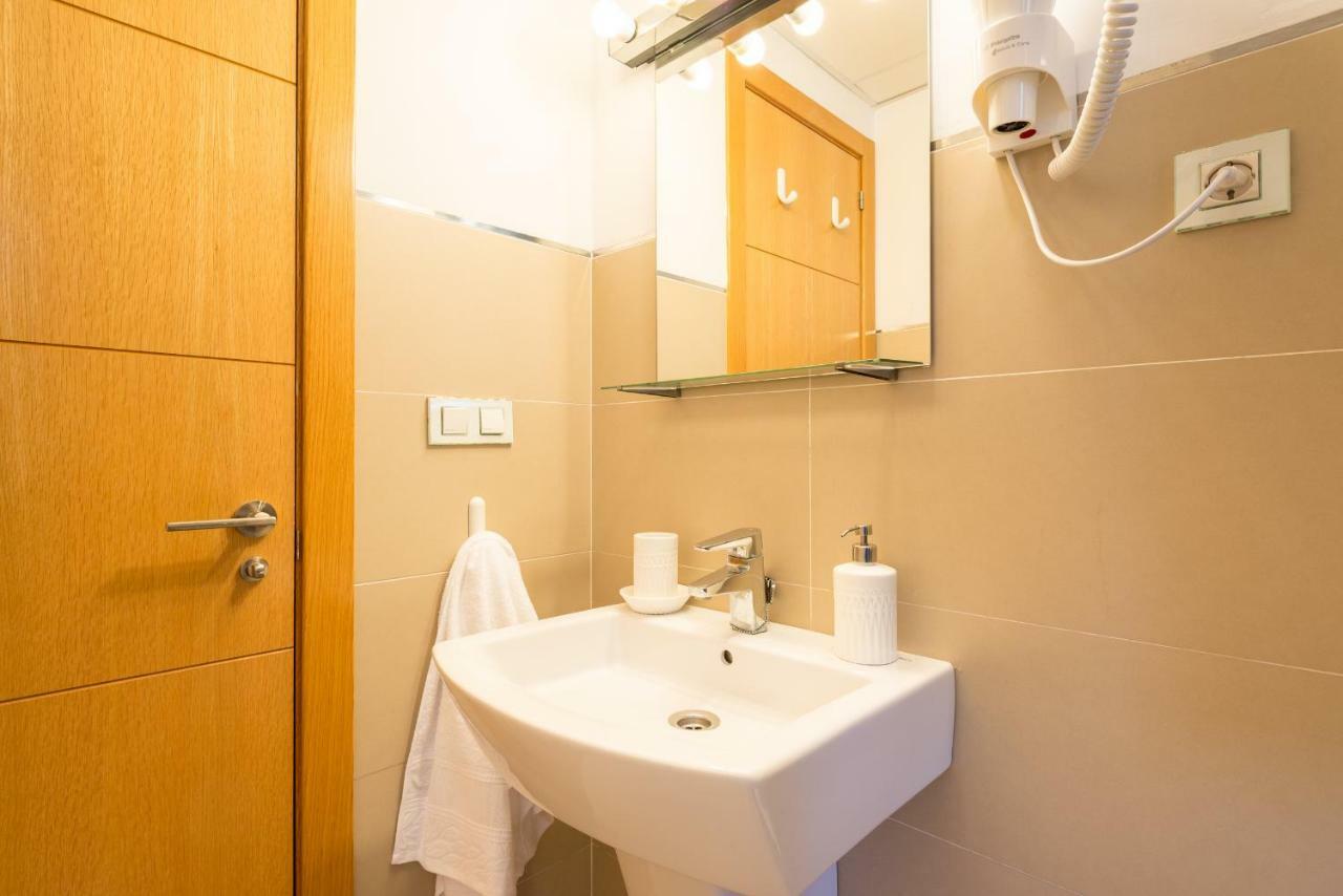 Ma1a-apt With Rooftops With Palms Close To Old Town Apartamento *