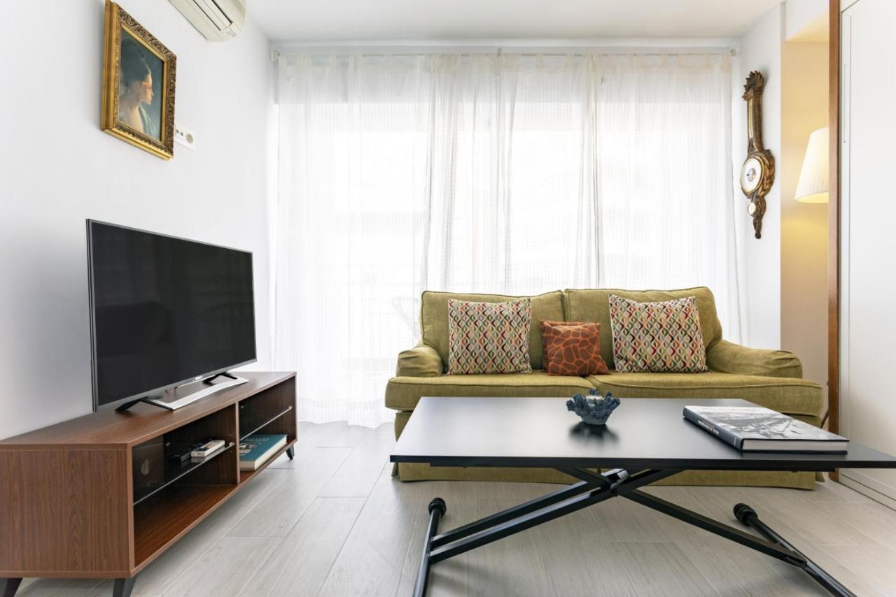 Livemalaga Modern & Vintage Malagueta Apartment *